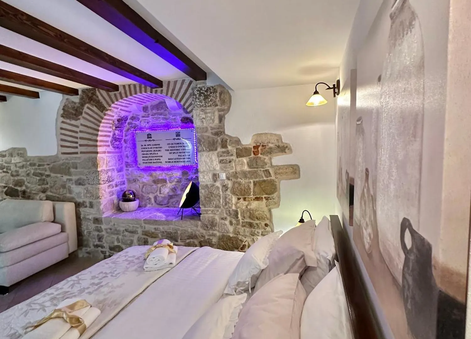 Diocletian Wine Studio Apartment Split