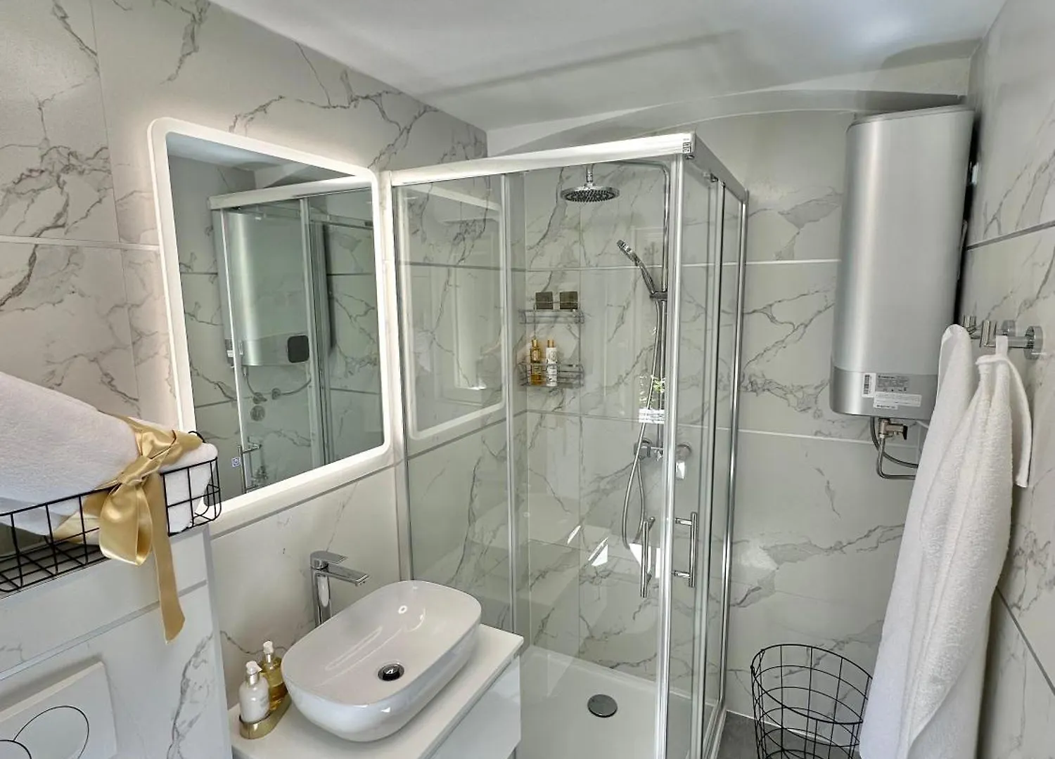 Diocletian Wine Studio Apartment Split